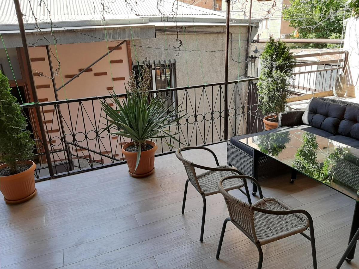 Shara Talyan Guest House & Tours يريفان المظهر الخارجي الصورة